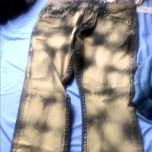 Men’s rock revival jeans